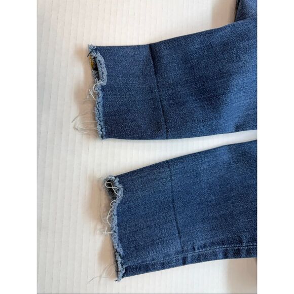 Judy Blue Jeans Women's Size 24 Skinny Fit Distressed Blue Jeans Button Fly - Picture 6 of 11